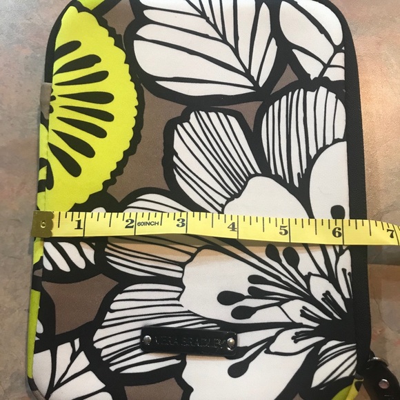 Vera Bradley IPad tablet case - Picture 4 of 7